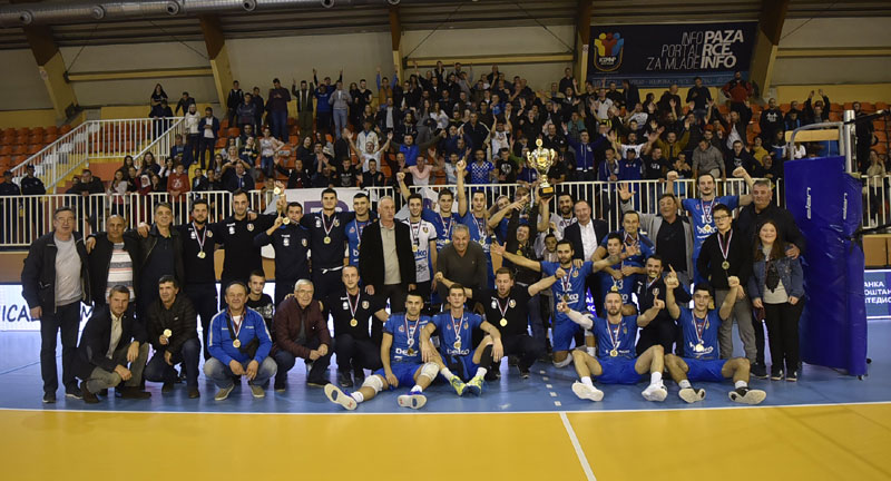 У Пендику се лију пехари