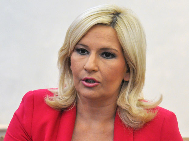 Вучићу не треба тумач мисли