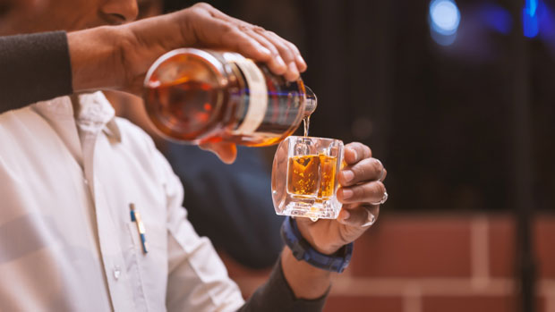 Флаша вискија продата за рекордних 1,1 милион долара