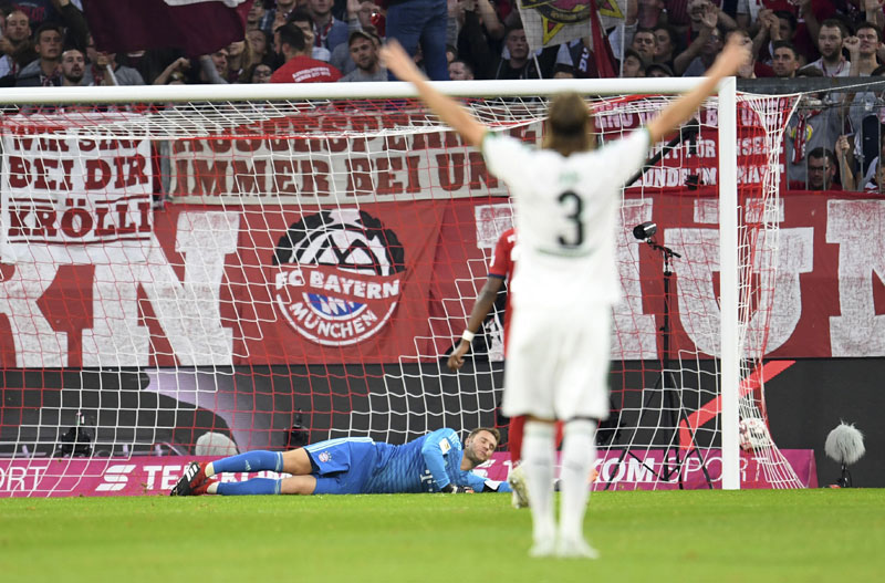 НАСТАВЉА СЕ ЛОША СЕРИЈА БАЈЕРНА: Менхенгладбах убедљив на “Алијанц арени”