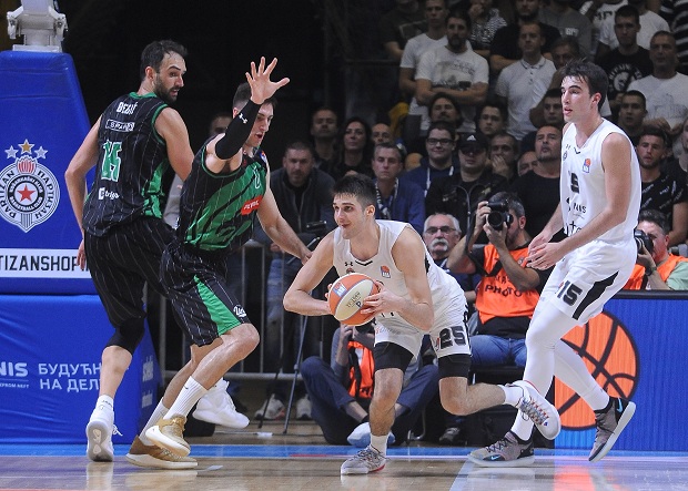 ЗАГОРАЦ ЗАПАЛИО “ПИОНИР”: Партизан на премијери пред домаћим навијачима славио против Олимпије 