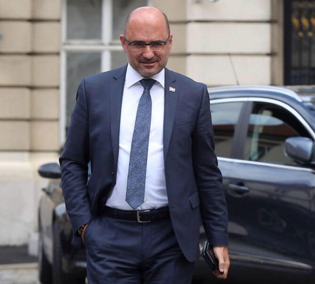 МИСТЕРИОЗНИ НЕСТАНАК СПИСА У ХРВАТСКОЈ: Изгубљени извештаји о лепотицама ноћи