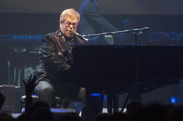 Елтон Џон ће 2019. имати наступе у Европи у оквиру опроштајне турнеје