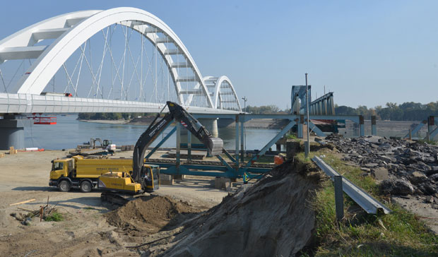 Са Дунава у историју