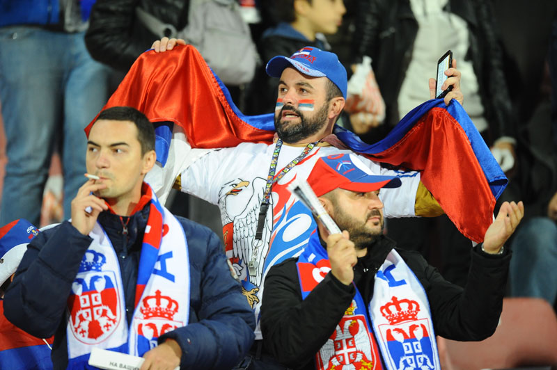 ФУДБАЛСКА ГРОЗНИЦА ТРЕСЕ ПОДГОРИЦУ: Плануле све улазнице, за српске навијаче 850 места