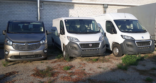 ВЕЛИКА АКЦИЈА ПОЛИЦИЈЕ: Ухапшено седам особа, рентирали возила у Италији, па их продавали у Србији (ФОТО)