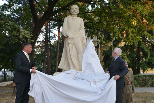 Откривен обновљени споменик краљу Петру Првом Карађорђевићу