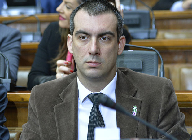 Орлић: Тадић се препоручује тајкунско-љотићевском клану