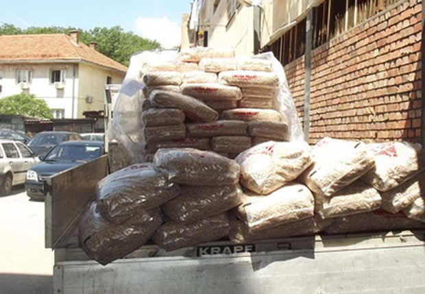 Тона пелета опет 103€