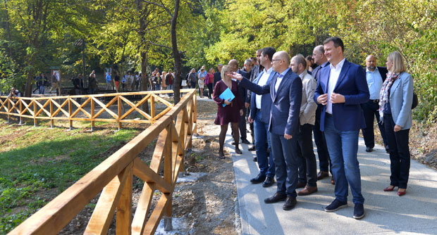 Каменички парк постао оаза мира (ФОТО)