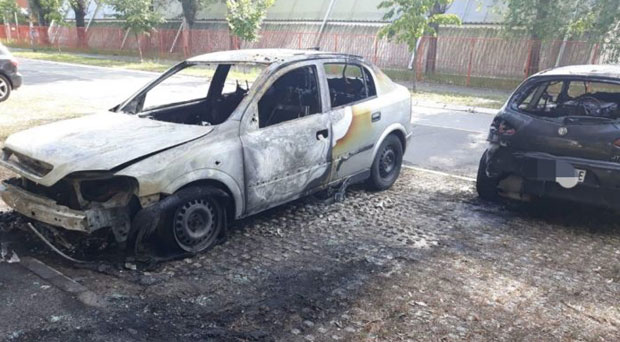 УХАПШЕН НОВОСАДСКИ ПИРОМАН: Полио бензином и запалио кола 