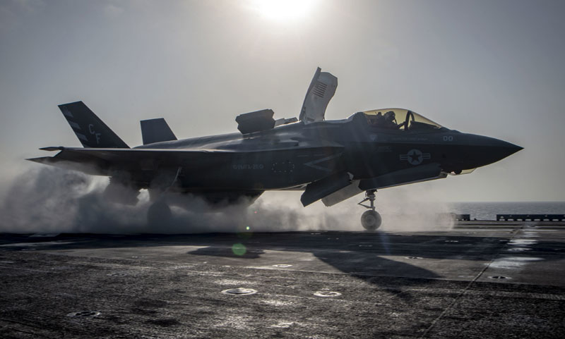 МИСИЈА „АРКТИК“: Америка на Русију шаље ловце пете генерације и бродове, фале само - паре