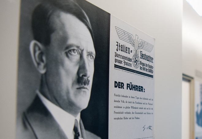 ДОСИЈЕ ЦИА ОТКРИВА: Хитлер је био геј