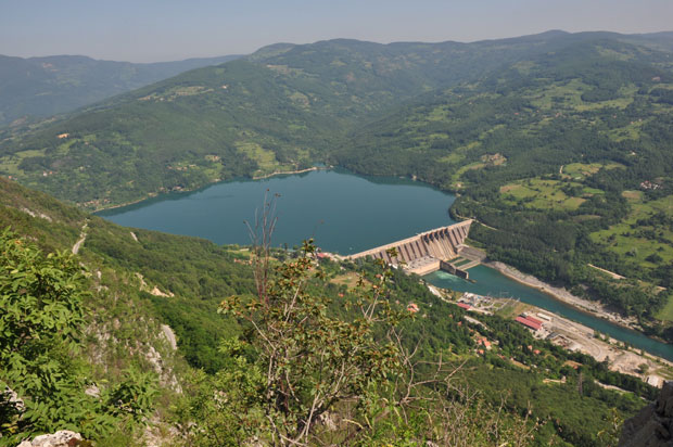 ДЕТАЉИ ТРАГЕДИЈЕ НА ТАРИ: Милоша у смрт одвео селфи
