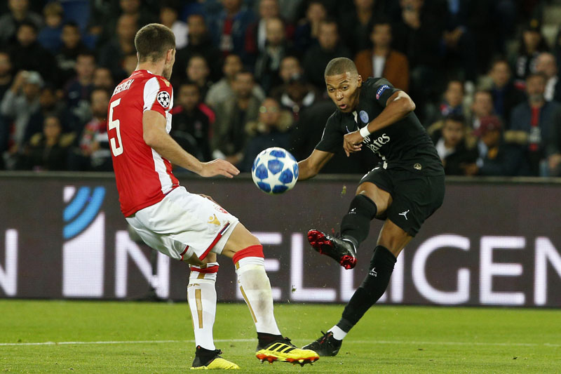 ЗАПИСИ ИЗ ПАРИЗА: Фудбал