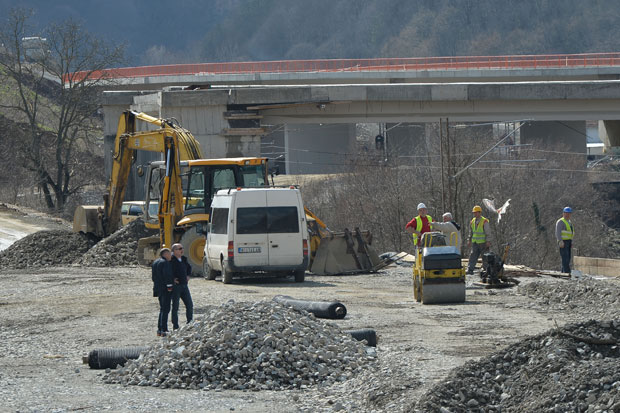 КАДИЈА ТЕ ТУЖИ, КАДИЈА ТИ СУДИ: Министарство и тужилац и судија