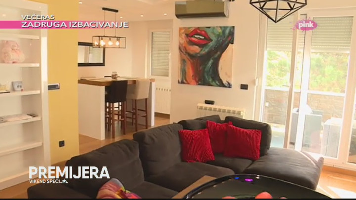 
КИЈА ОТВОРИЛА ВРАТА СВОГ ДОМА И ПОКАЗАЛА СА КИМ ЖИВИ: Овако изгледа стан победнице Задруге! (ФОТО)
