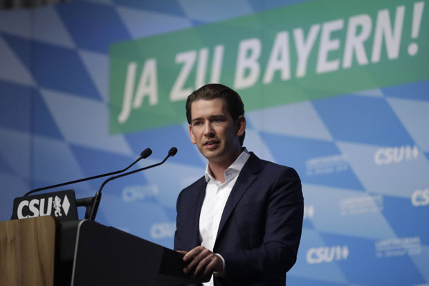 Курц пореди спасиоце с кријумчарима људи
