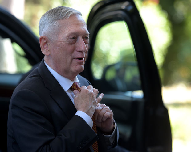 Бесни пас силази са чела Пентагона?