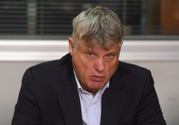 ЛАЗАНСКИ ОТКРИО СКАНДАЛ: Наше службе снимале по*рниће супруге НАТО аташеа, а кад су јој показали уследио шок!