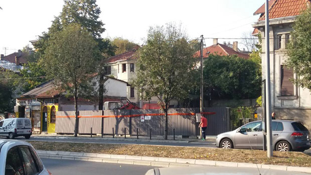 Зидали и пред инспекторима!