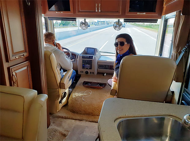 Драгана обара рекорде у САД на сцени посутој доларима (ФОТО)
