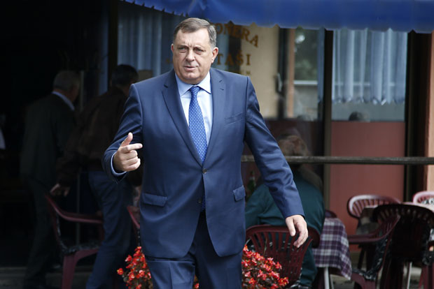 ЦиК БиХ казнио Додика и СНСД са 12.000 КМ