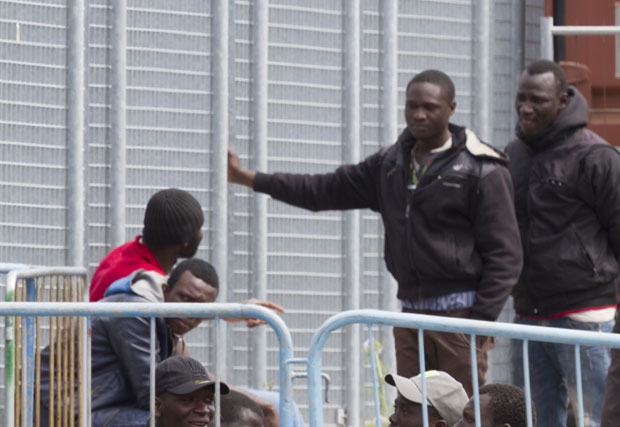 Италија тражи објашњење од Француске о два мигранта