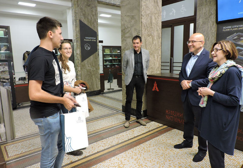 НАРОДНИ МУЗЕЈ ОБОРИО РЕКОРД: Студент грађевине из Новог Сада стохиљадити посетилац