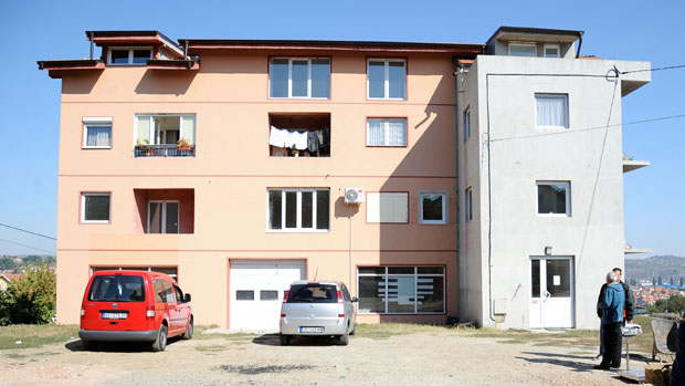 Био отет, а ипак живео нормално