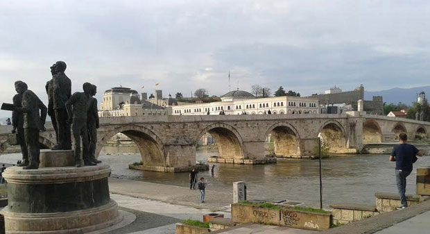 МИЦКОСКИ ОДГОВОРИО МИЧЕЛУ: Како споразум може да допринесе миру и безбедности уколико га одбацује већина македонских грађана?