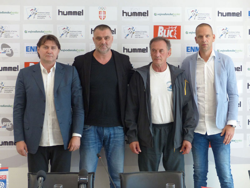 ПЕРУНИЧИЋ НА ПРОМОЦИЈИ: Стварамо фајтерски тим