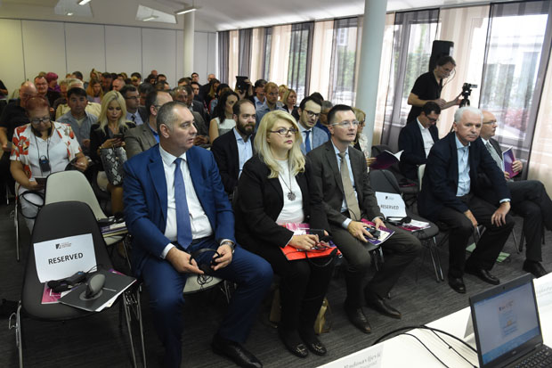 У првих шест месеци размена с Немачком 2,4 милијарде евра