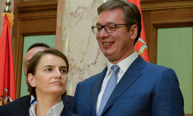 ЧЕСТИТКЕ СТИЖУ СА СВИХ СТРАНА: Вучић и Брнабић поносни на успех одбојкашица