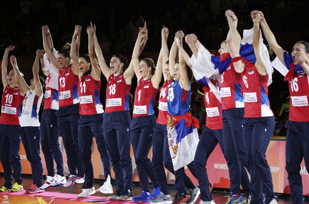 ОДБОЈКАШИЦЕ ДРУГА ЖЕНСКА ЕКИПА НА КРОВУ ПЛАНЕТЕ: Срећна 13. светска круна