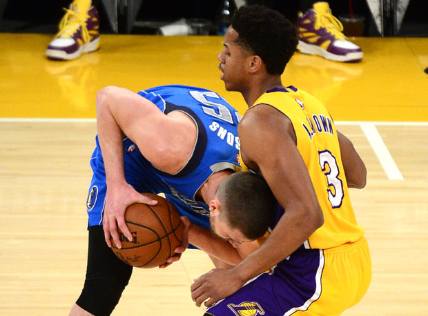 ЦРНО-БЕЛИ СЕ ПОЈАЧАВАЈУ: Браун близу Партизана