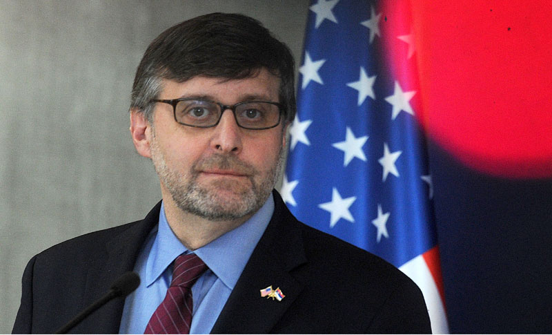 Палмер допутовао у Македонију, сусрет са Ахметијем 