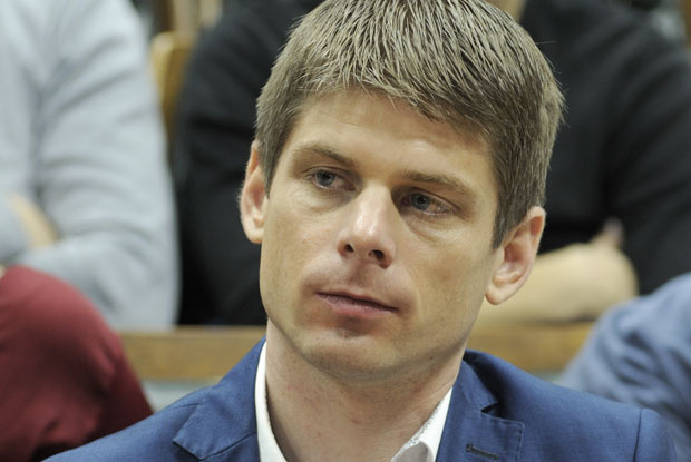 НЕ МОЖЕ НА КОСМЕТ: Гујон и даље под забраном