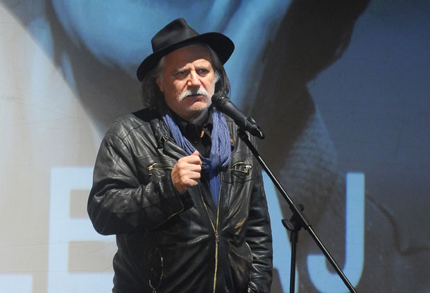 КРСТАРИ  СРБИЈОМ: Раде Шербеџија на турнеји