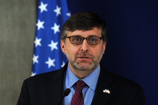 Палмер: САД ће наставити да подржавају Приштину