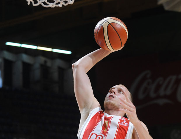 ЗВЕЗДА ПОД ПРИТИСКОМ: Црвено-бели на мегдан Бреши