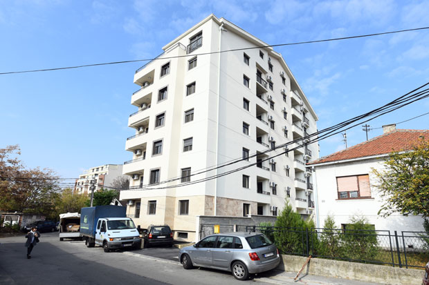 УПРКОС НАЛОГУ ЗА РУШЕЊЕ: Станари се усељавају у зграду без папира