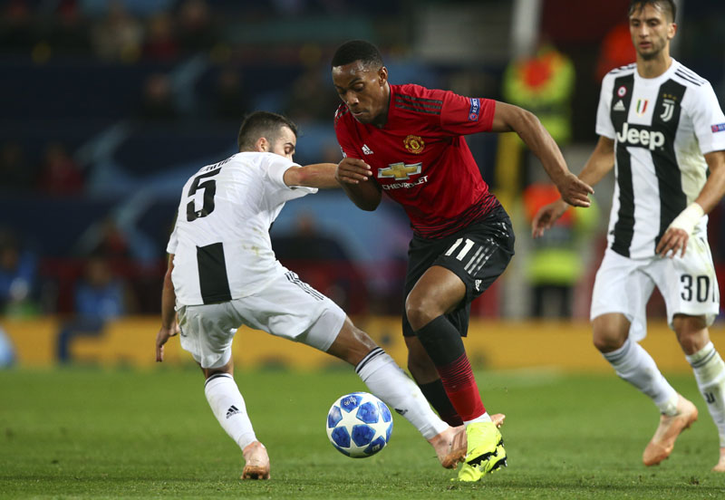 ЈУНАЈТЕД У ПРЕГОВОРИМА СА МАРСИЈАЛОМ: Француски фудбалер за продужење уговора тражи дупло већу плату