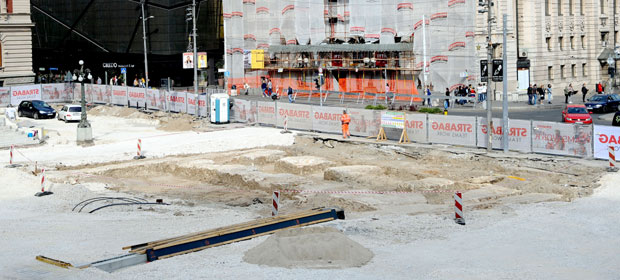 РЕКОНСТРУКЦИЈА ТРГА РЕПУБЛИКЕ: Одложена обнова због ископавања!
