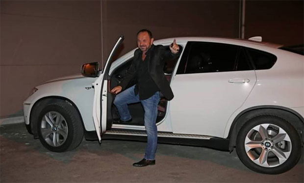 Миле Китић пева у бугарској престоници