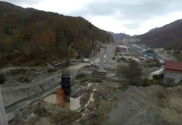 Црна Гора: Багери мењају ток Таре