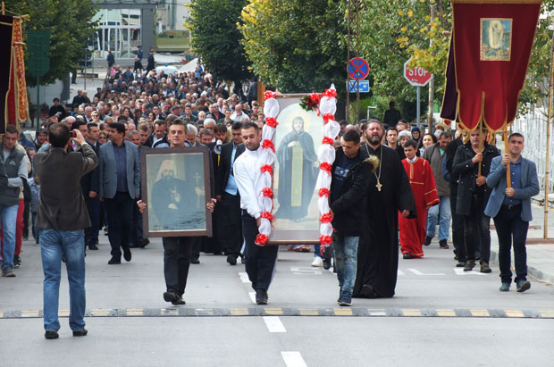 НЕ СТИДЕ СЕ ЈЕДИНСТВА СА СРБИЈОМ: Обележен Дан ослобођења Пљеваља упркос забрани