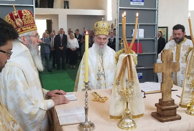 ПАТРИЈАРХ ОСВЕШТАО ХРАМ У БОЦВАНИ: Храм вере наше (ФОТО)
