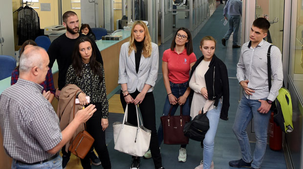 СТУДЕНТИ ФПН У ПОСЕТИ НАШОЈ РЕДАКЦИЈИ: Желимо да Новости овакве и остану
