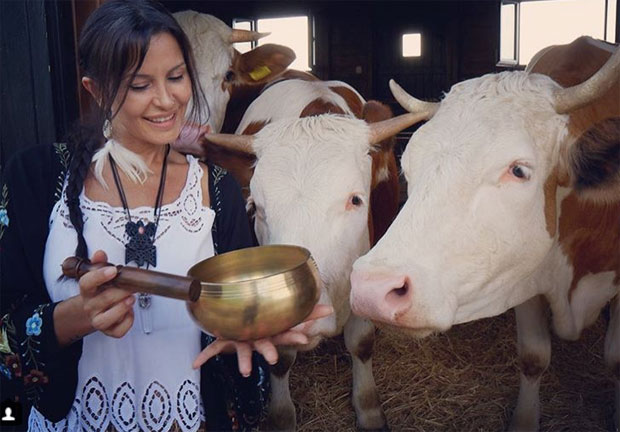 ЕЛЕНА КАРИЋ ОТКРИЛА: Мој муж није богат (ФОТО)